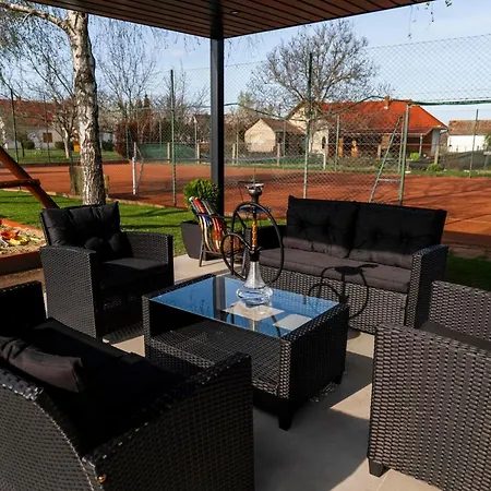 בית נופש Tennis *